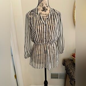 Love Fire Sheer Tunic Blouse Sz Small NWT